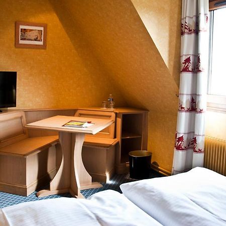 Hotel Spa Et Restaurant Au Chasseur Birkenwald Esterno foto