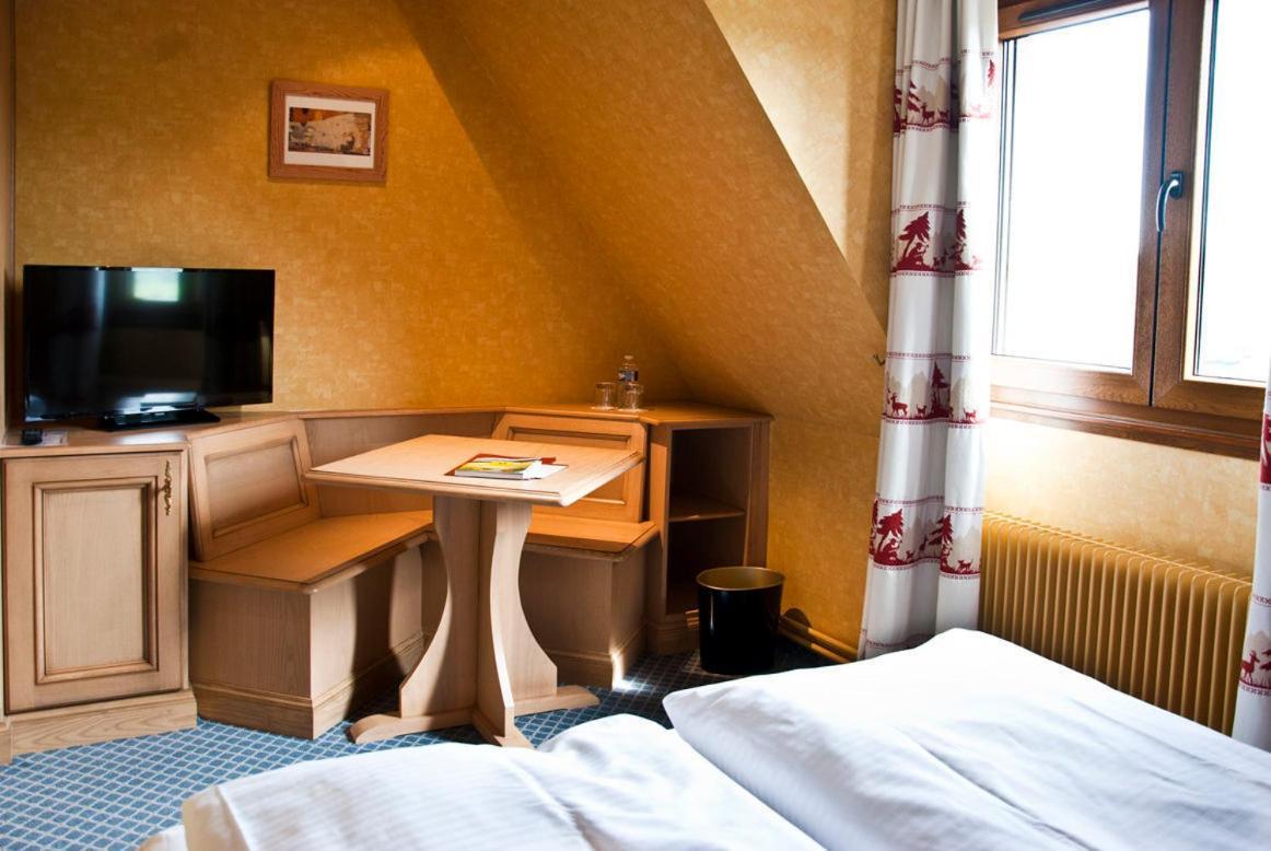Hotel Spa Et Restaurant Au Chasseur Birkenwald Esterno foto